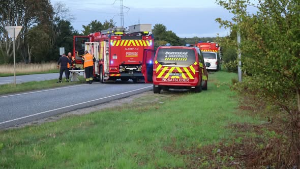 5-7 personer VW bil gået Brand i ved Elvis Hus